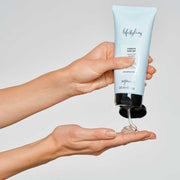 milk-shake-medium-gel-in-hand-2